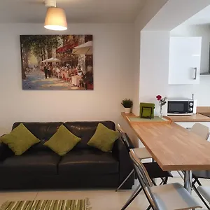 https://broadway-belfast.belfasthotelsireland.com